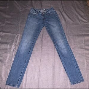 VS Love Size 4 Jeans